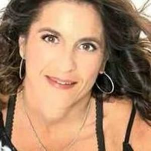 Meet your Posher, Raquel